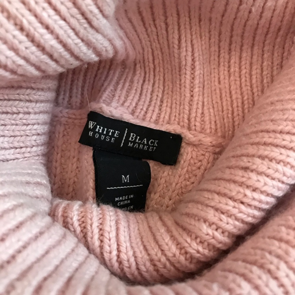 Gently used WHBM dusty pink turtleneck sweater M